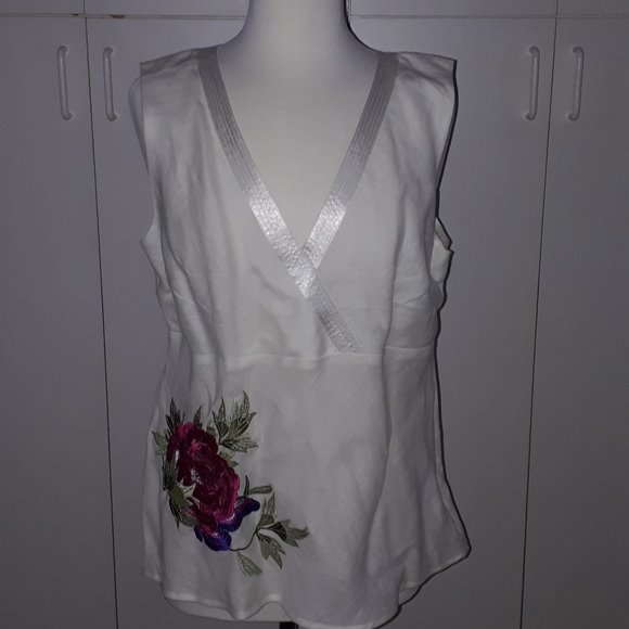 Anne Carson Tops - NWT Floral Applique Linen Sleeveless XL Blouse